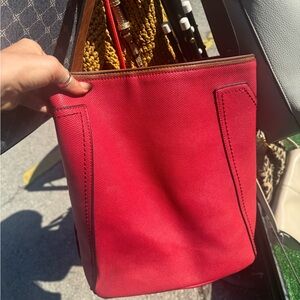 Red Women's Tote Bag